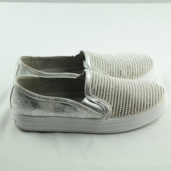 skechers women's shiny dancer slip on sneaker